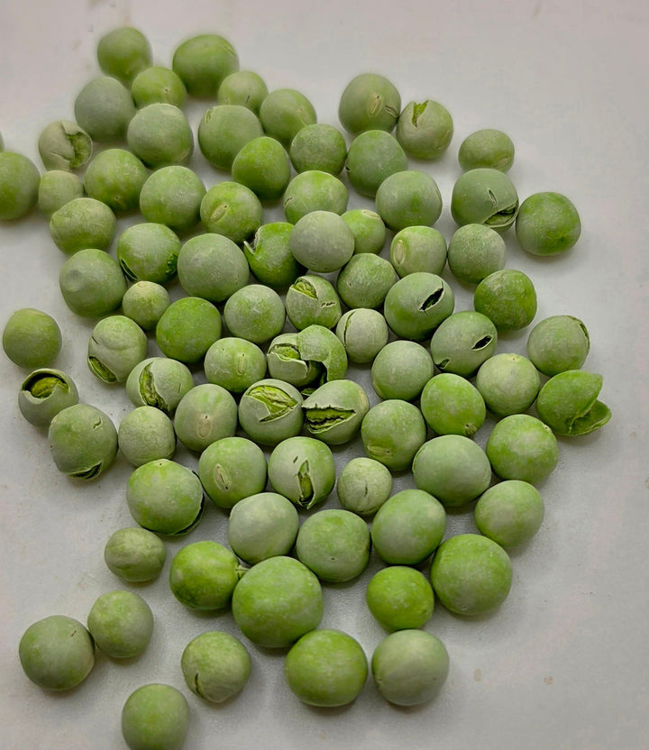 Freeze - Dried Garden Peas — Natural Plant Protein for Isopods, Millipedes &amp; Detritivores
