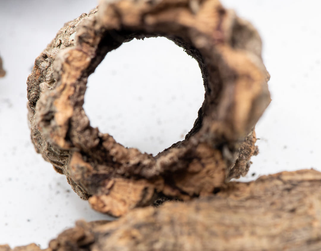 circular natural cork tube